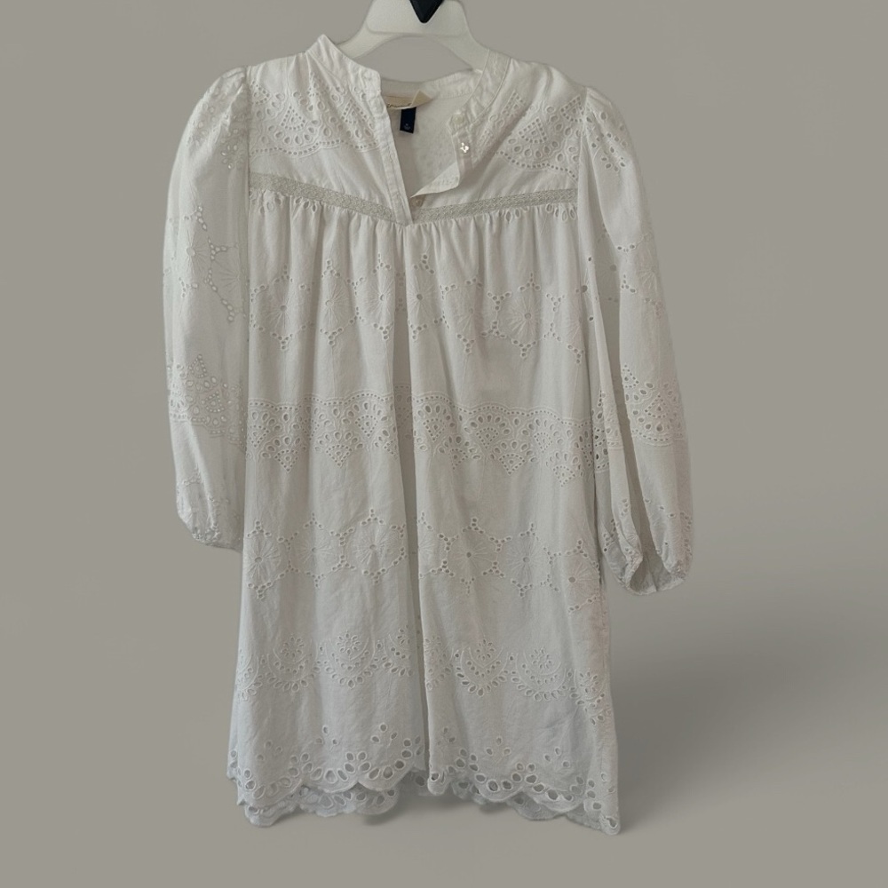 Universal Thread Cream Eyelet Blouse